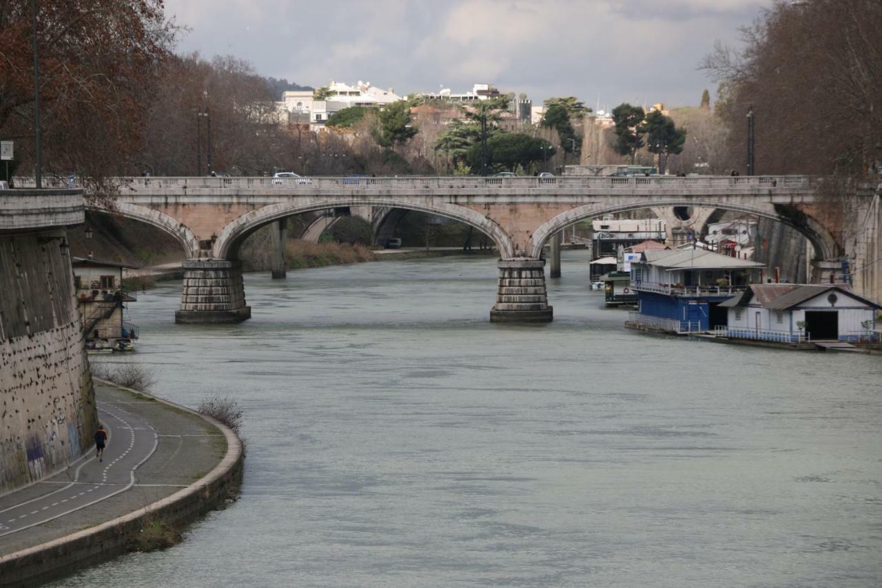 Apartament Roma Metro Furio Camillo Zewnętrze zdjęcie